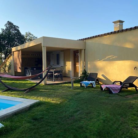 Agreable Rez De Jardin Avec Piscine Et Jacuzzi Apartment เซวิออน ภายนอก รูปภาพ